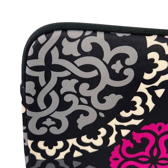 Vera Bradley Canterberry Magenta Black Neoprene Tablet Cover Case Padded 8 x 10 - Picture 7 of 16